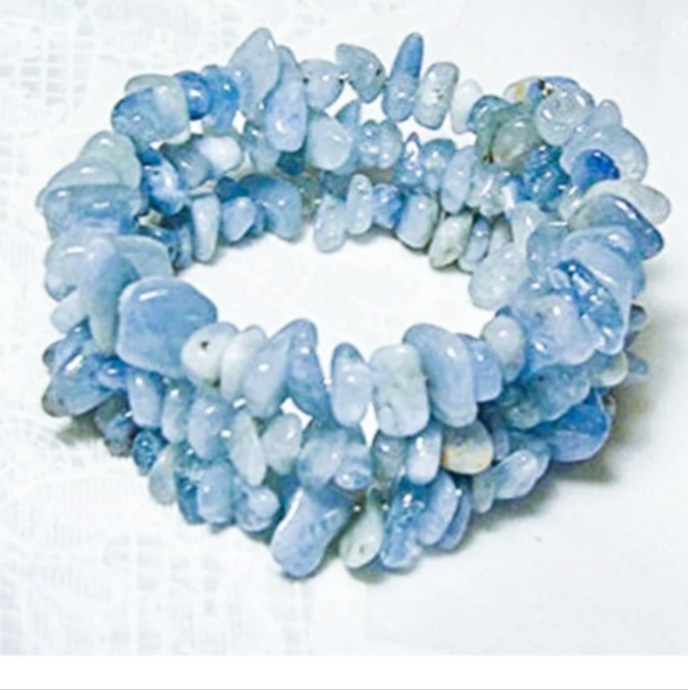 AQUAMARINE MULTILAYER STONE BRACELET NWT